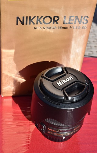 Objectif grand angle nikon - grand,